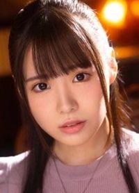 鈴原杏奈 26歳 美容部員