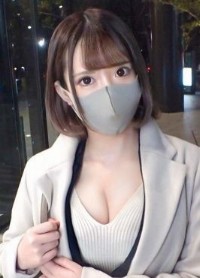 あまね 21歳 美容部員